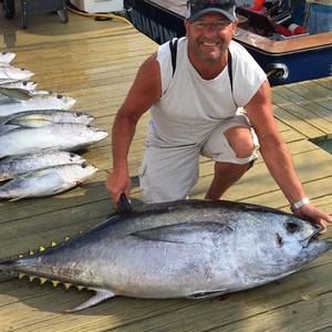 Meet your Posher, Victor